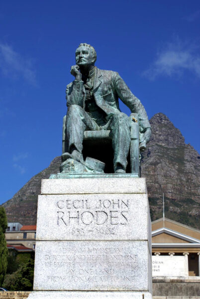 By Photograph by Danie van der MerweCamera location 33° 57′ 28.15″ S, 18° 27′ 41.71″ E  View this and other nearby images on: OpenStreetMap - originally posted to Flickr as UCT Cape Town - Statue of Rhodes, Public Domain, https://commons.wikimedia.org/w/index.php?curid=6880780