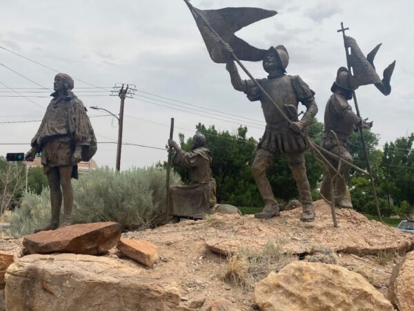 Southeast view of La Jornada where the statue of Don Juan de Oñate stood in front of the Albuquerque Museum in Albuquerque, New Mexico. Photo credit: G.C. Correa. 